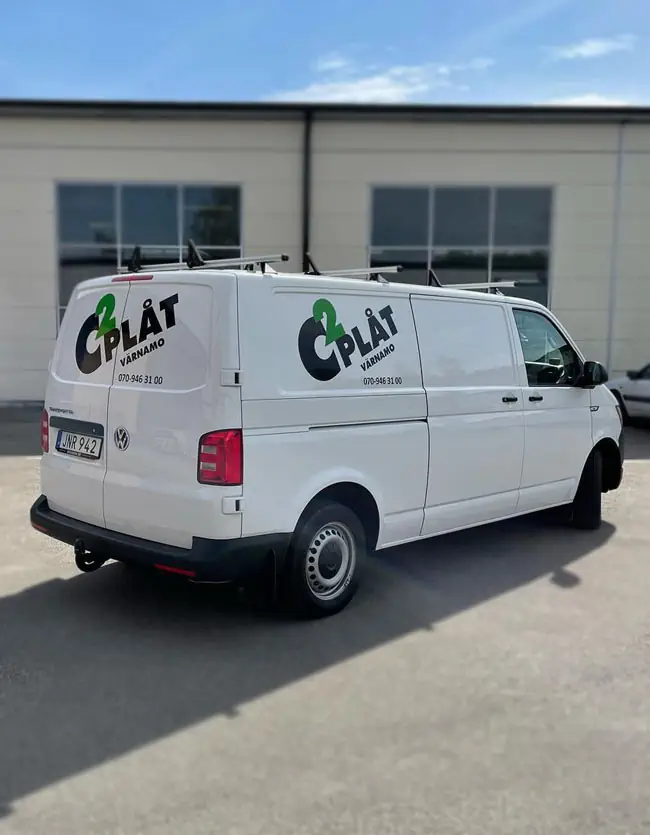 C2 Plåtslageri i Värnamo, välutrustad servicebil för plåtjobb